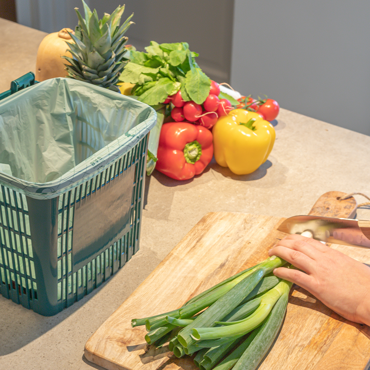 Afvalbakje groente & fruit 'EcoDutch' 7,5 liter + composteerbare zakjes